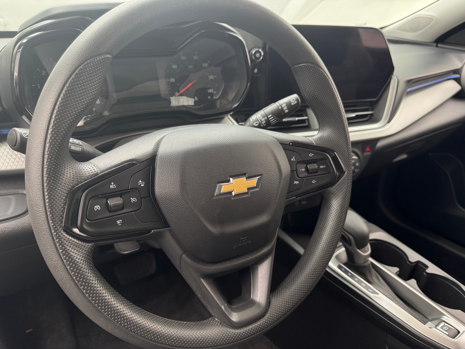 Thumbnail: 2025 Chevrolet Trax - 5