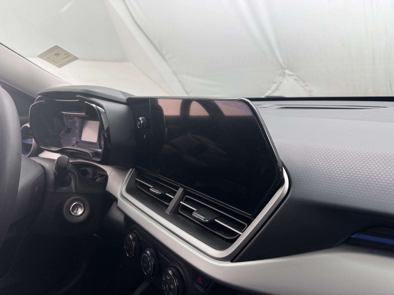 Thumbnail: 2025 Chevrolet Trax - 4