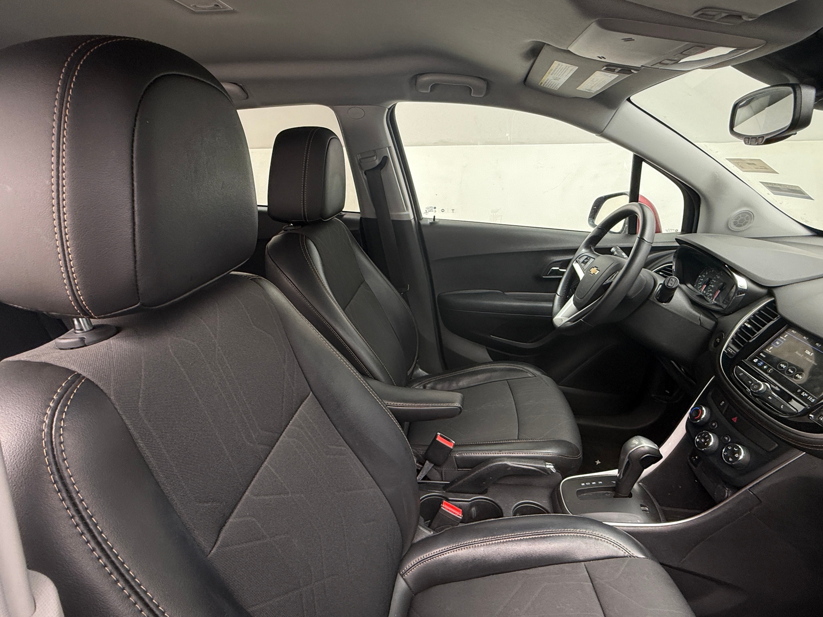 Thumbnail: 2019 Chevrolet Trax - 2