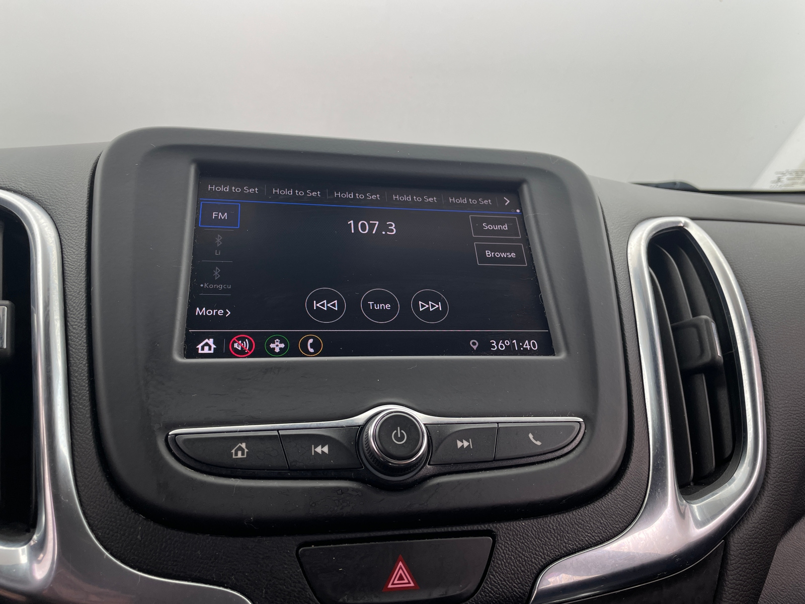 Thumbnail: 2021 Chevrolet Equinox - 4