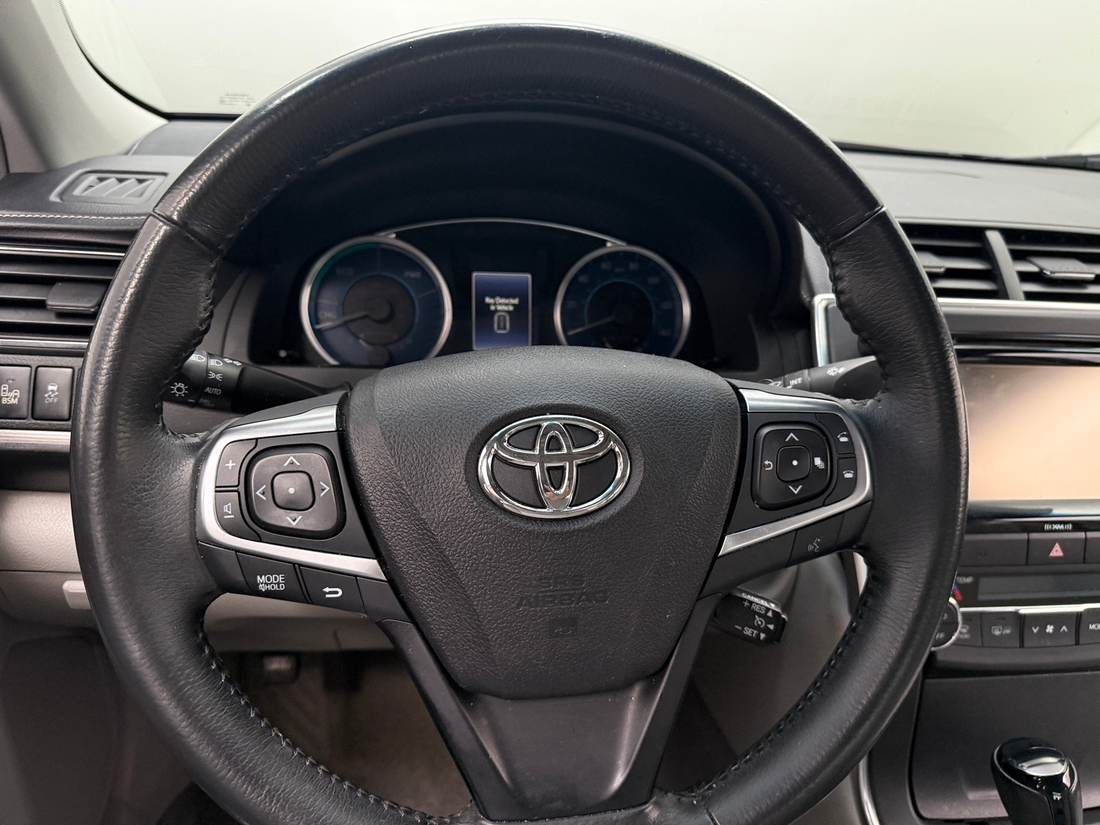 Thumbnail: 2017 Toyota Camry - 4