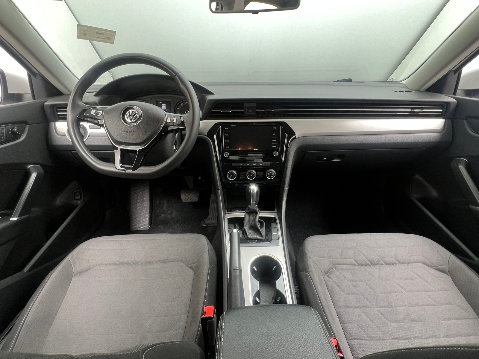 Thumbnail: 2021 Volkswagen Passat - 3