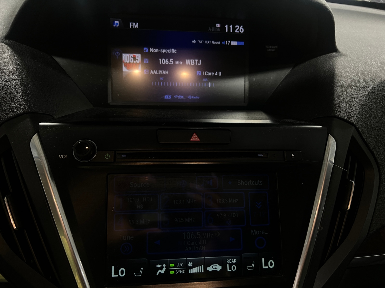 Thumbnail: 2017 Acura MDX - 3