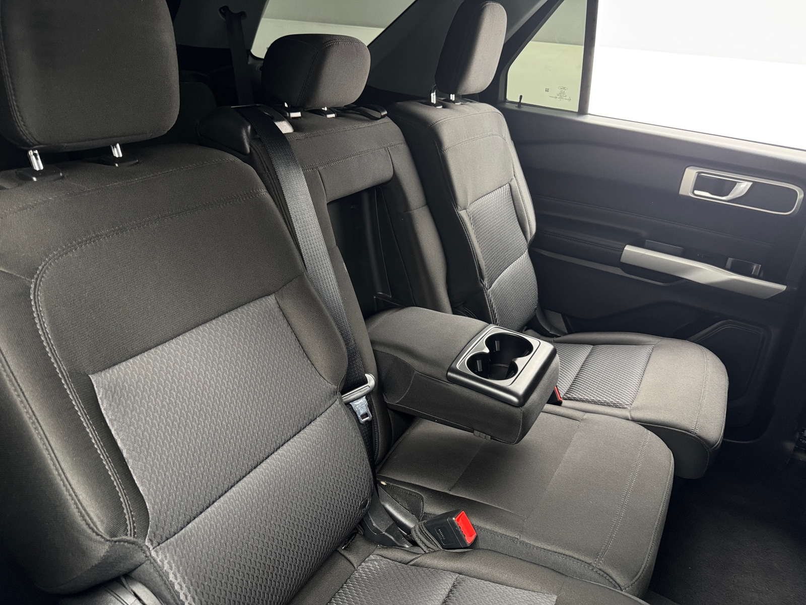 Thumbnail: 2022 Ford Explorer - 6