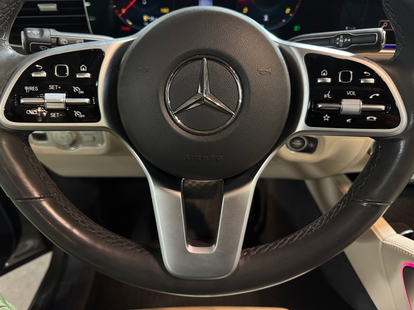 Thumbnail: 2020 Mercedes-Benz GLE - 4
