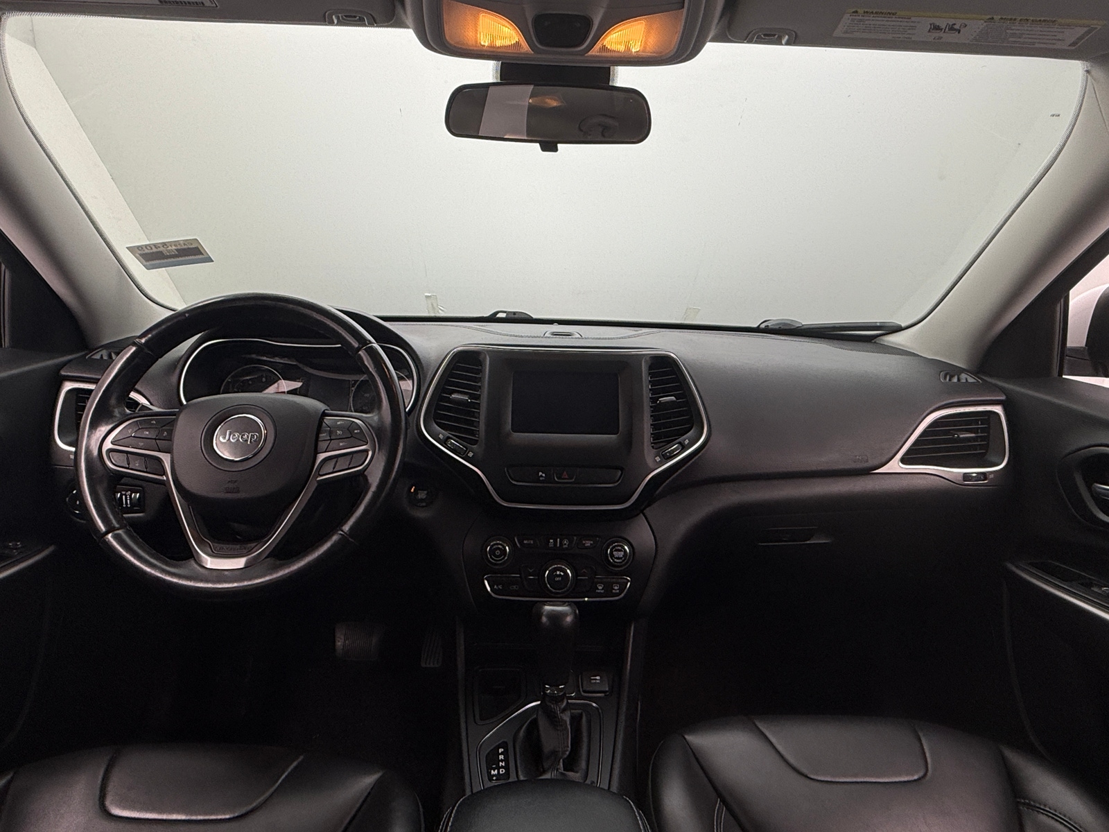 Thumbnail: 2019 Jeep Cherokee - 3