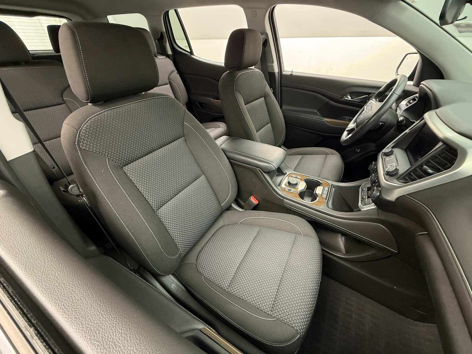 Thumbnail: 2023 GMC Acadia - 2