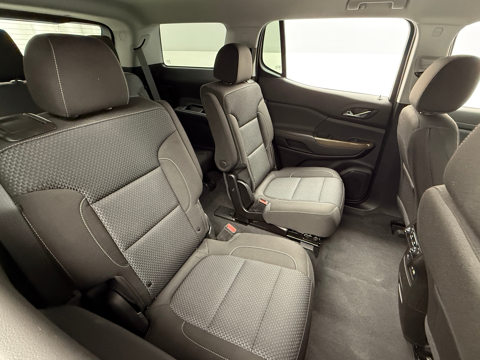 Thumbnail: 2023 GMC Acadia - 6