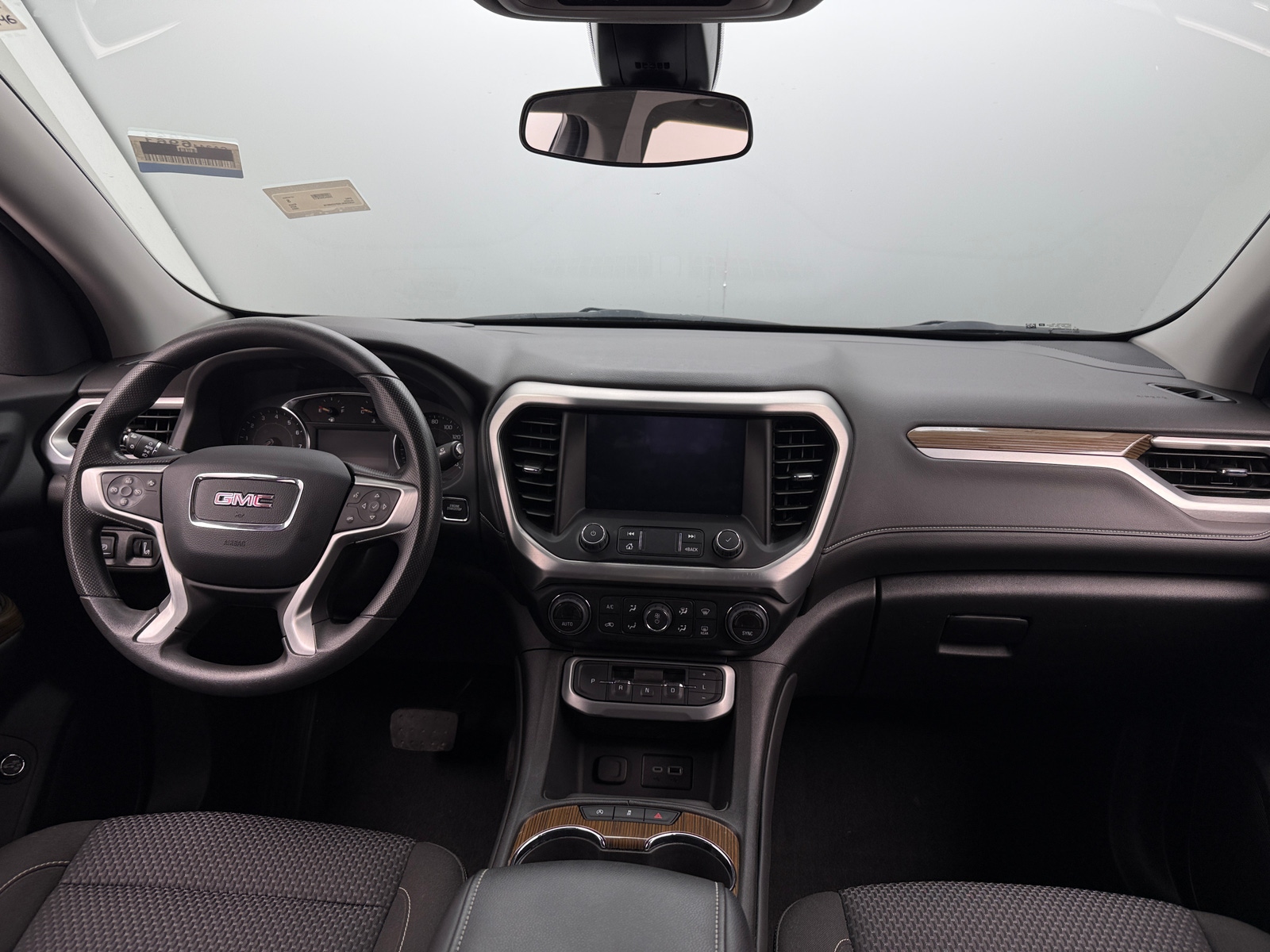 Thumbnail: 2023 GMC Acadia - 3