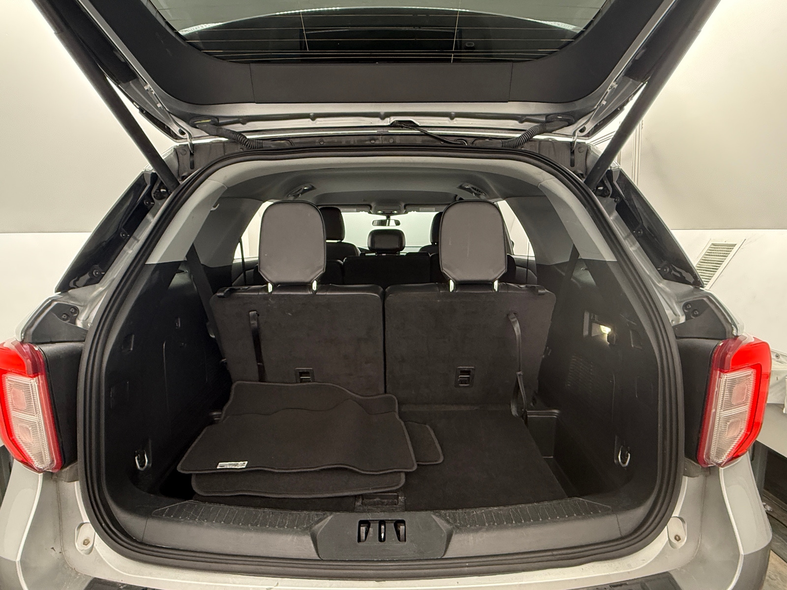 Thumbnail: 2024 Ford Explorer - 7