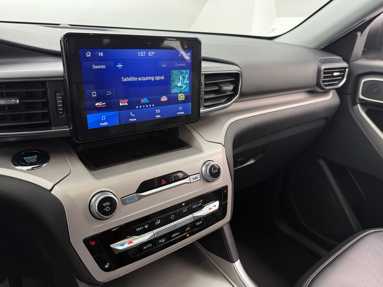 Thumbnail: 2024 Ford Explorer - 4