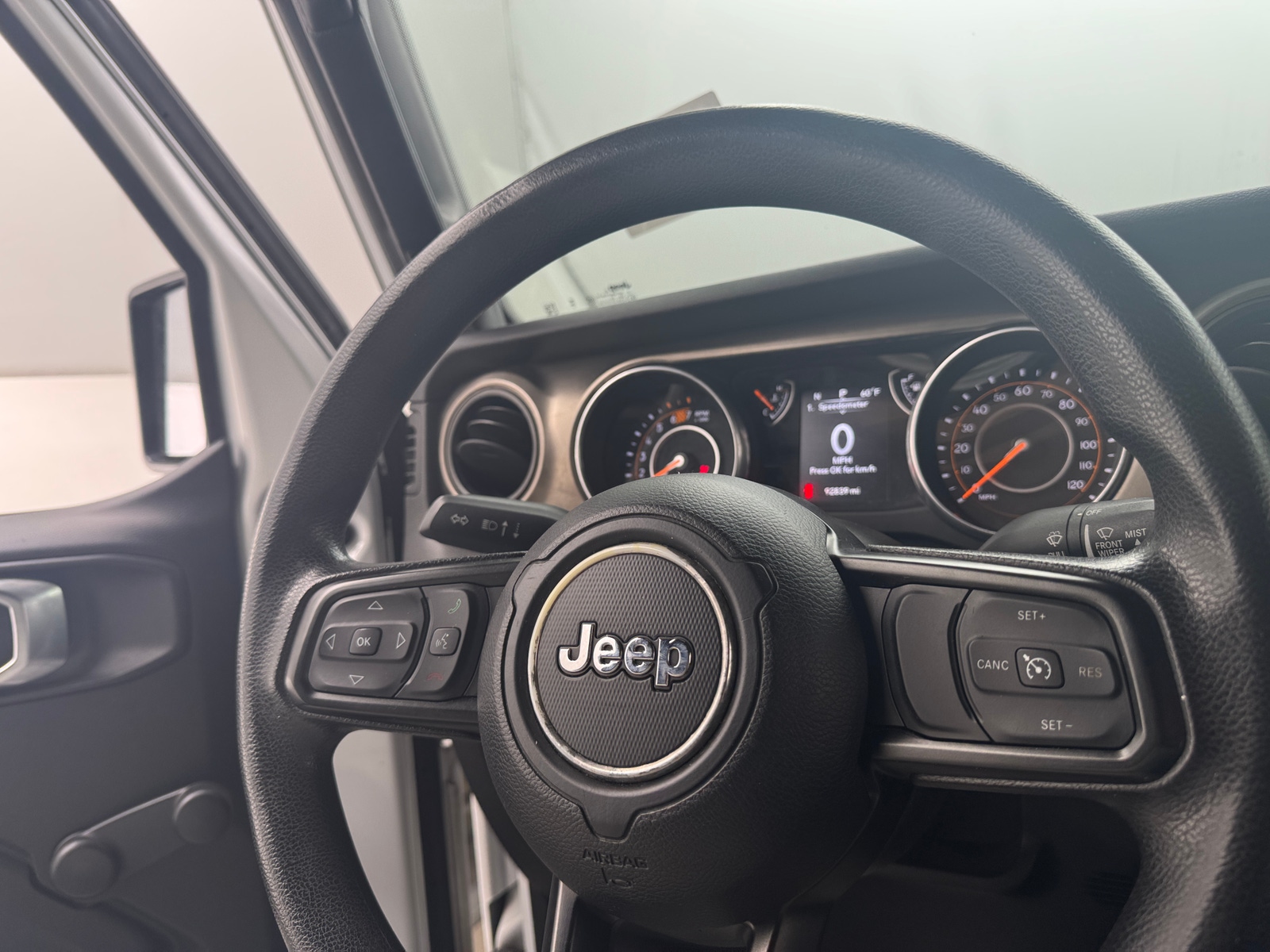 Thumbnail: 2018 Jeep Wrangler - 5