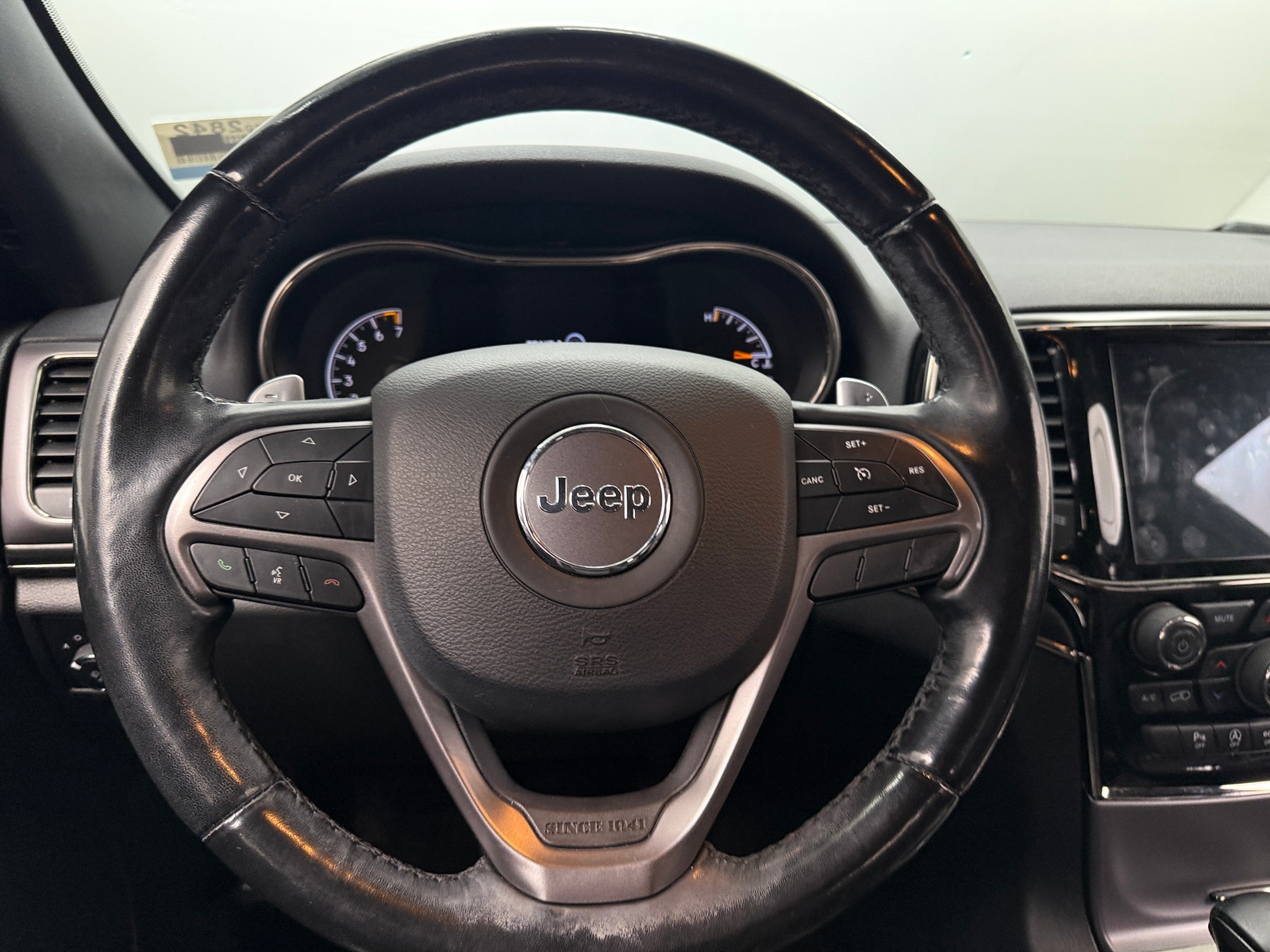 Thumbnail: 2020 Jeep Grand Cherokee - 4