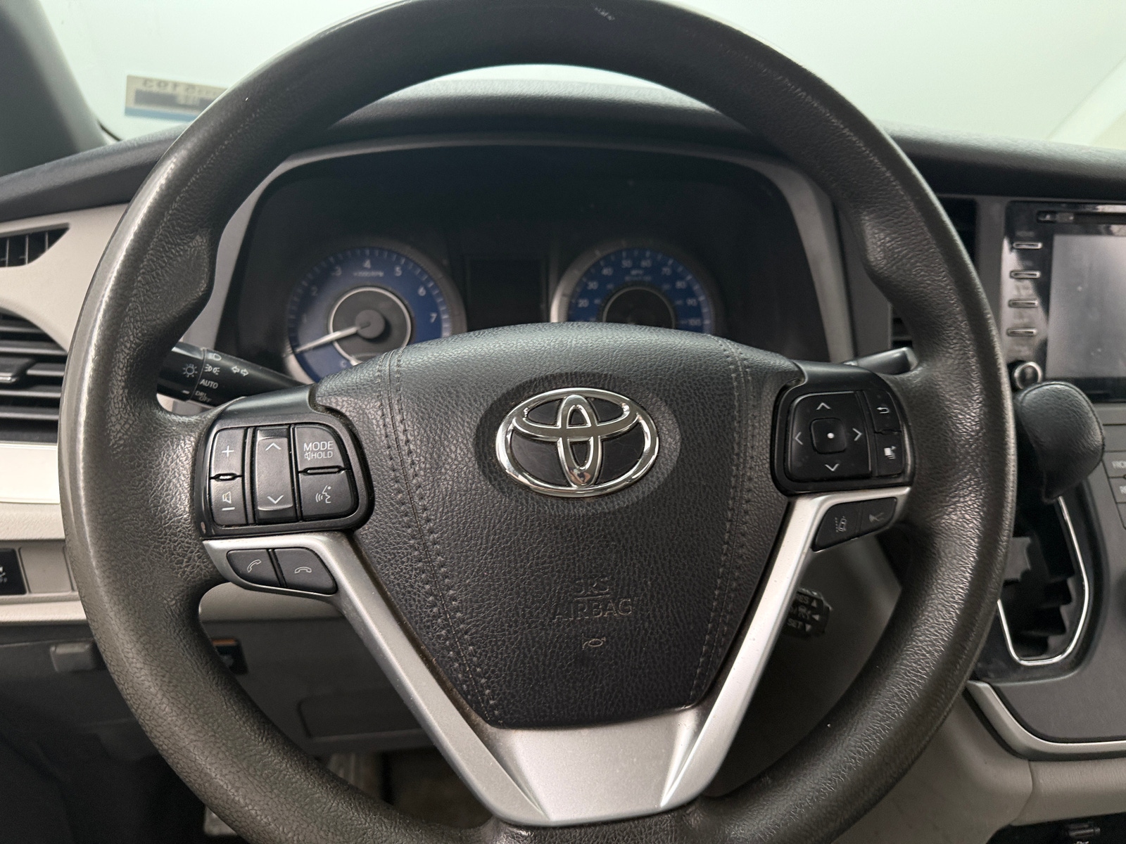 Thumbnail: 2020 Toyota Sienna - 5