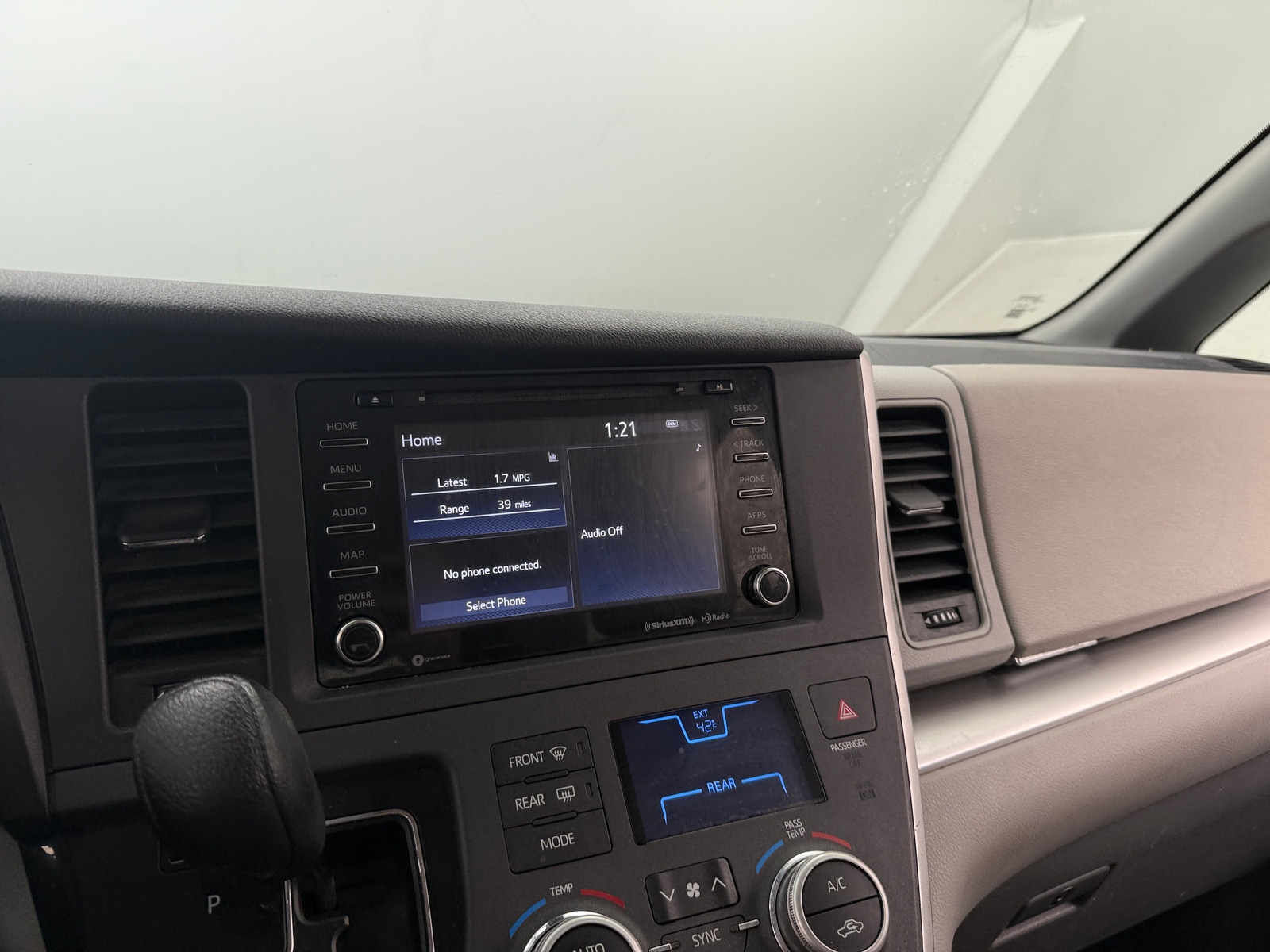 Thumbnail: 2020 Toyota Sienna - 4