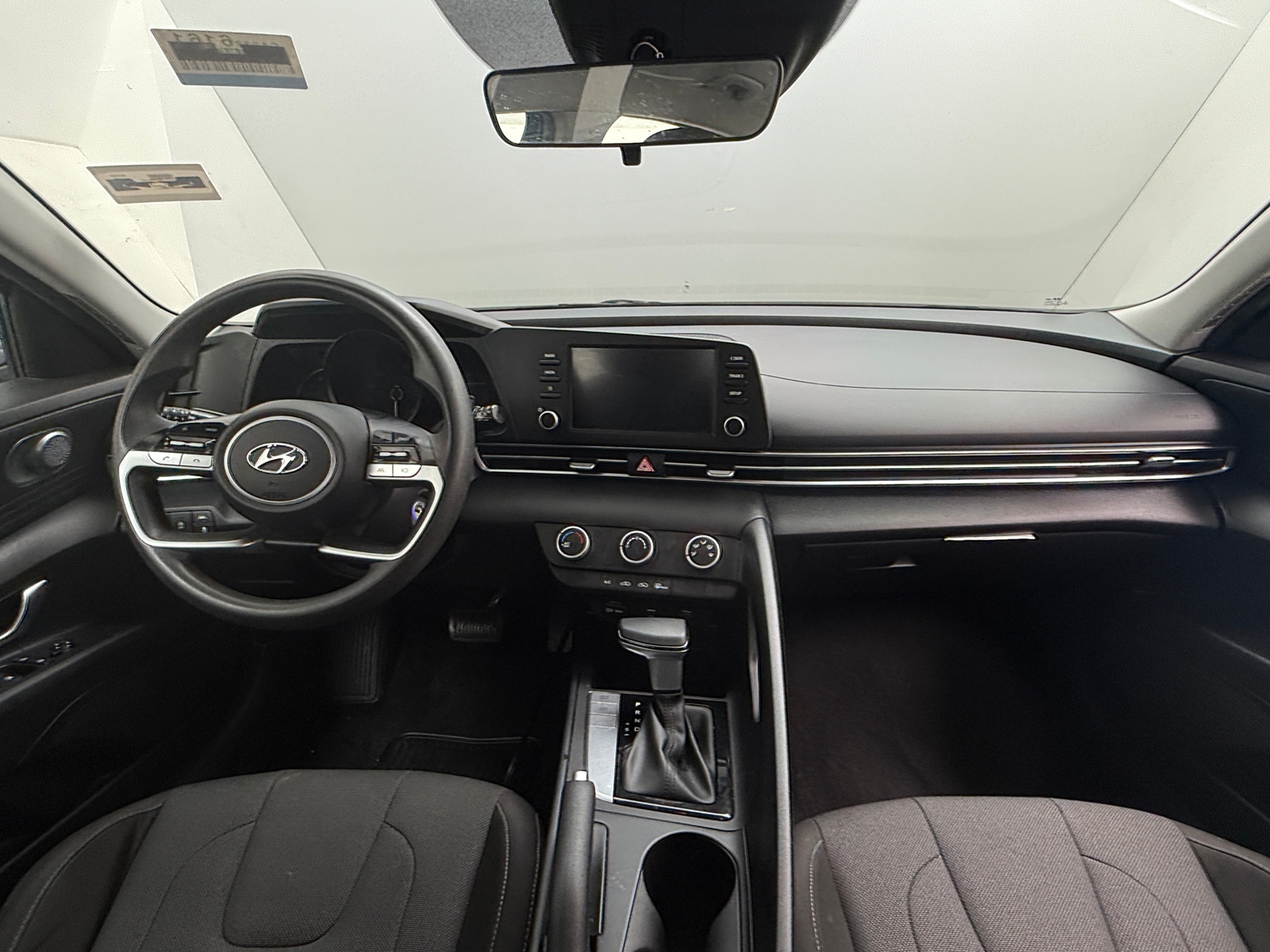 Thumbnail: 2023 Hyundai Elantra - 3