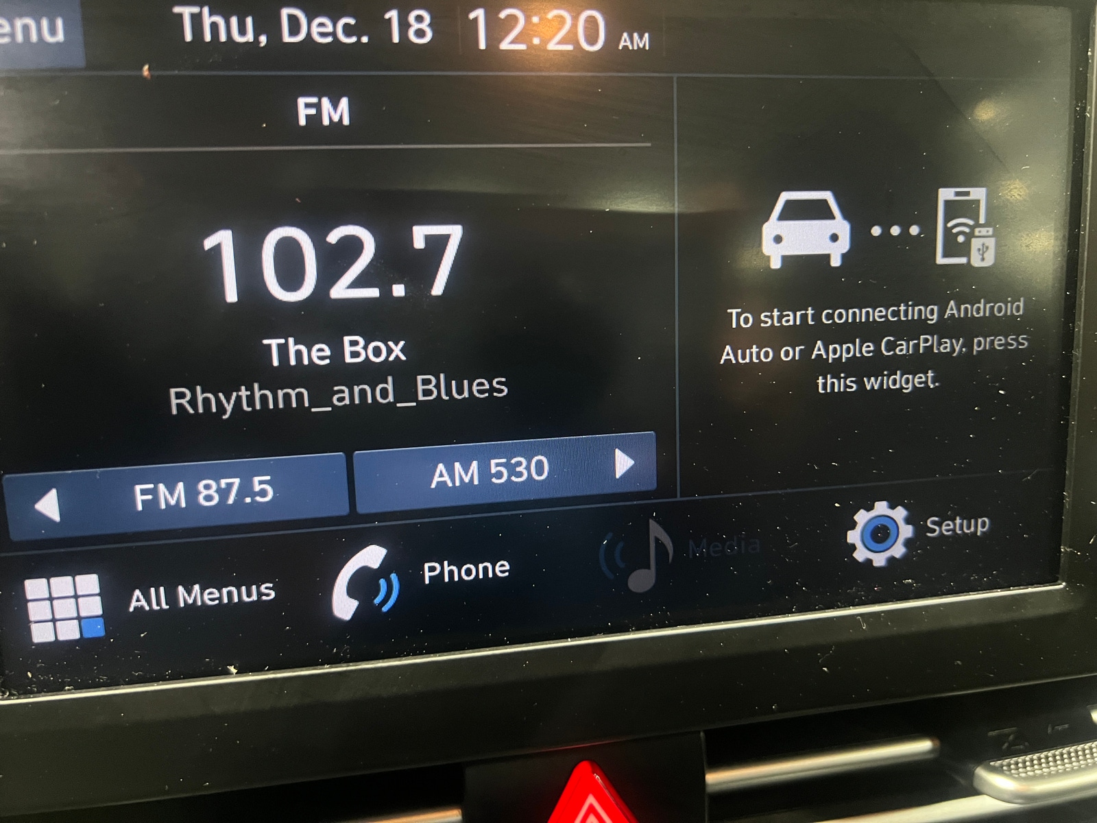 Thumbnail: 2023 Hyundai Elantra - 4