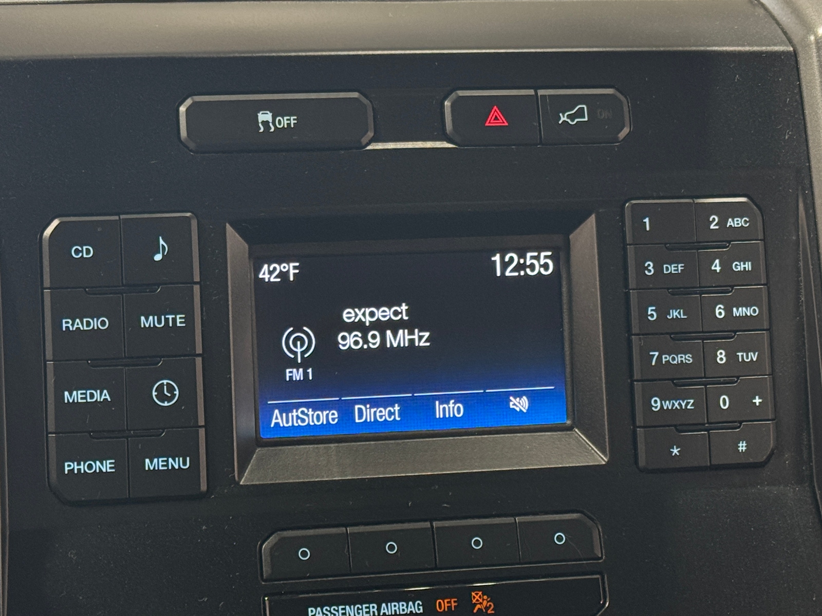 Thumbnail: 2016 Ford Econoline - 4