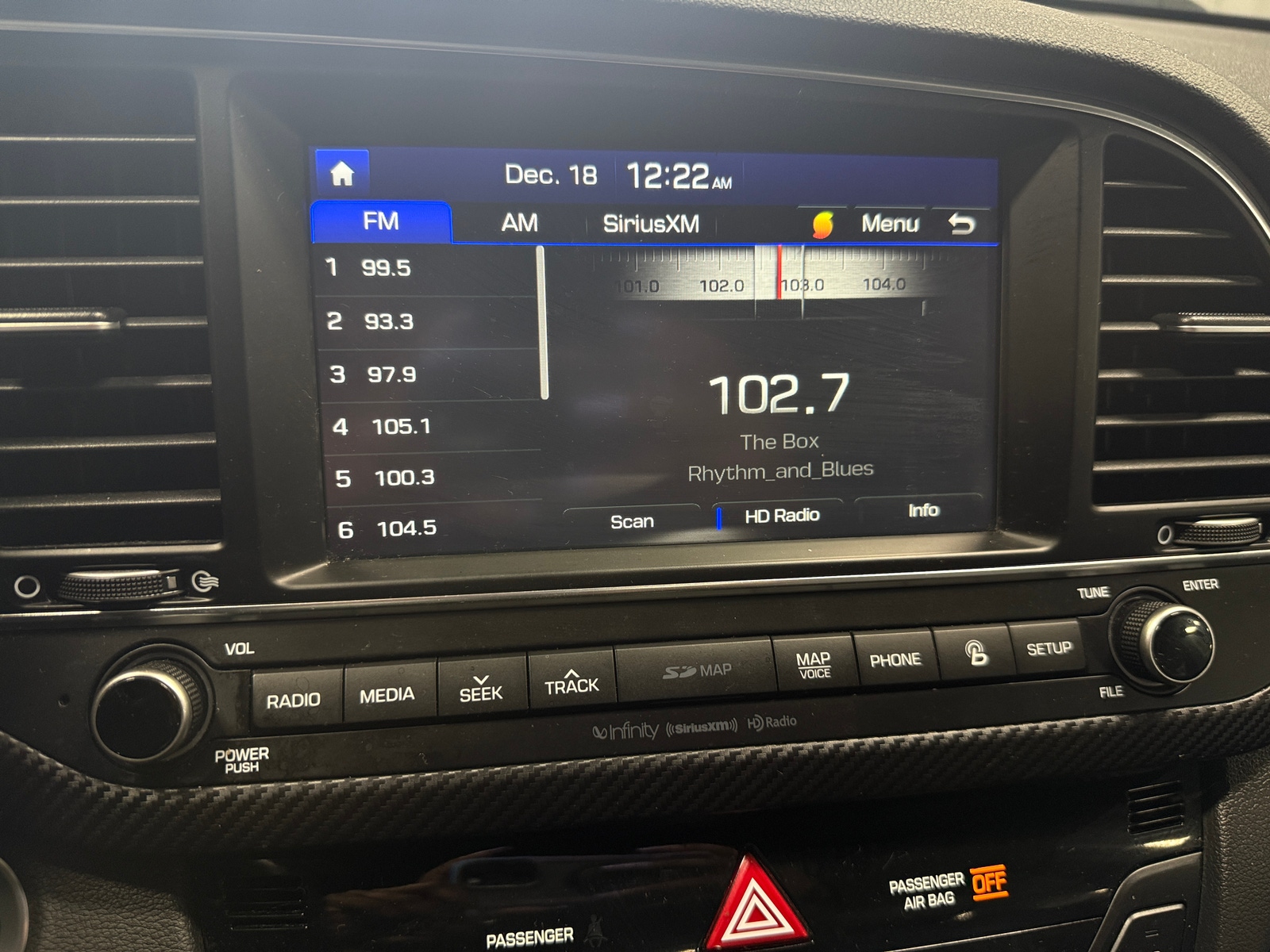 Thumbnail: 2018 Hyundai Elantra - 3