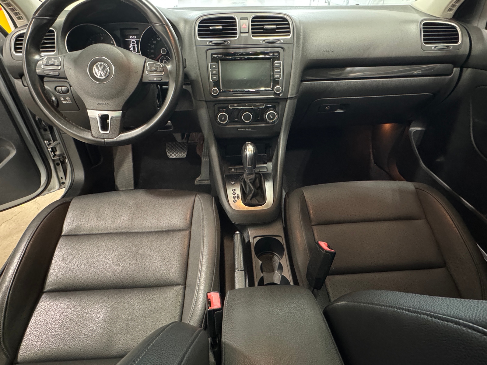 Thumbnail: 2012 Volkswagen Jetta - 2