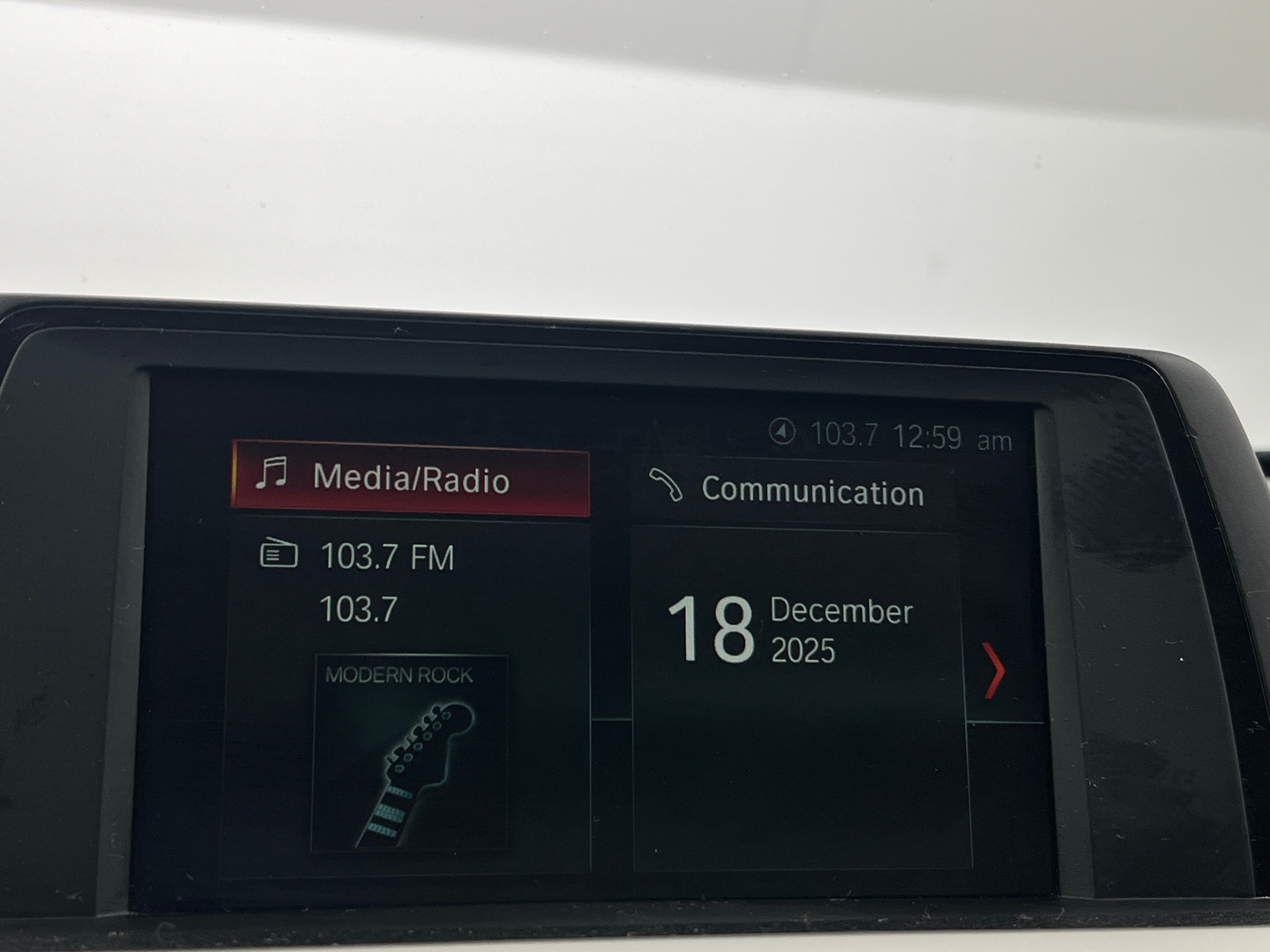 Thumbnail: 2018 BMW 3 Series - 3