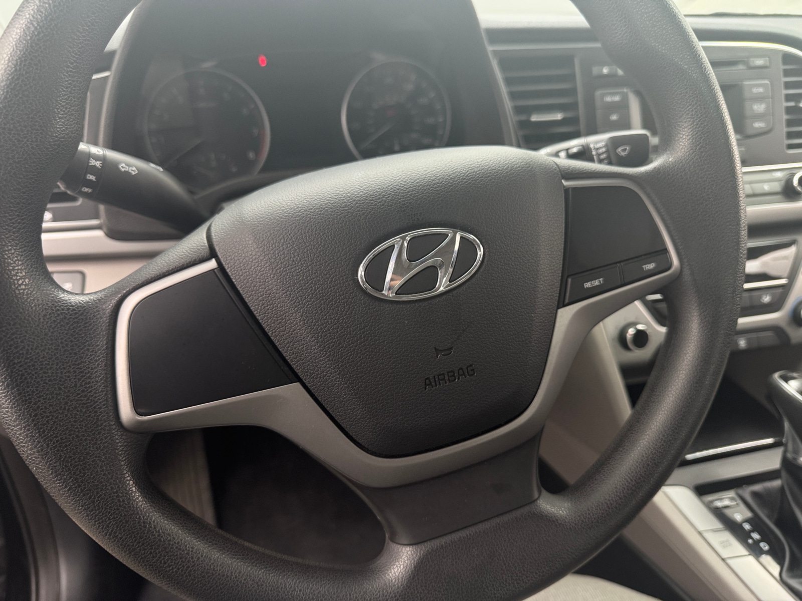 Thumbnail: 2017 Hyundai Elantra - 5