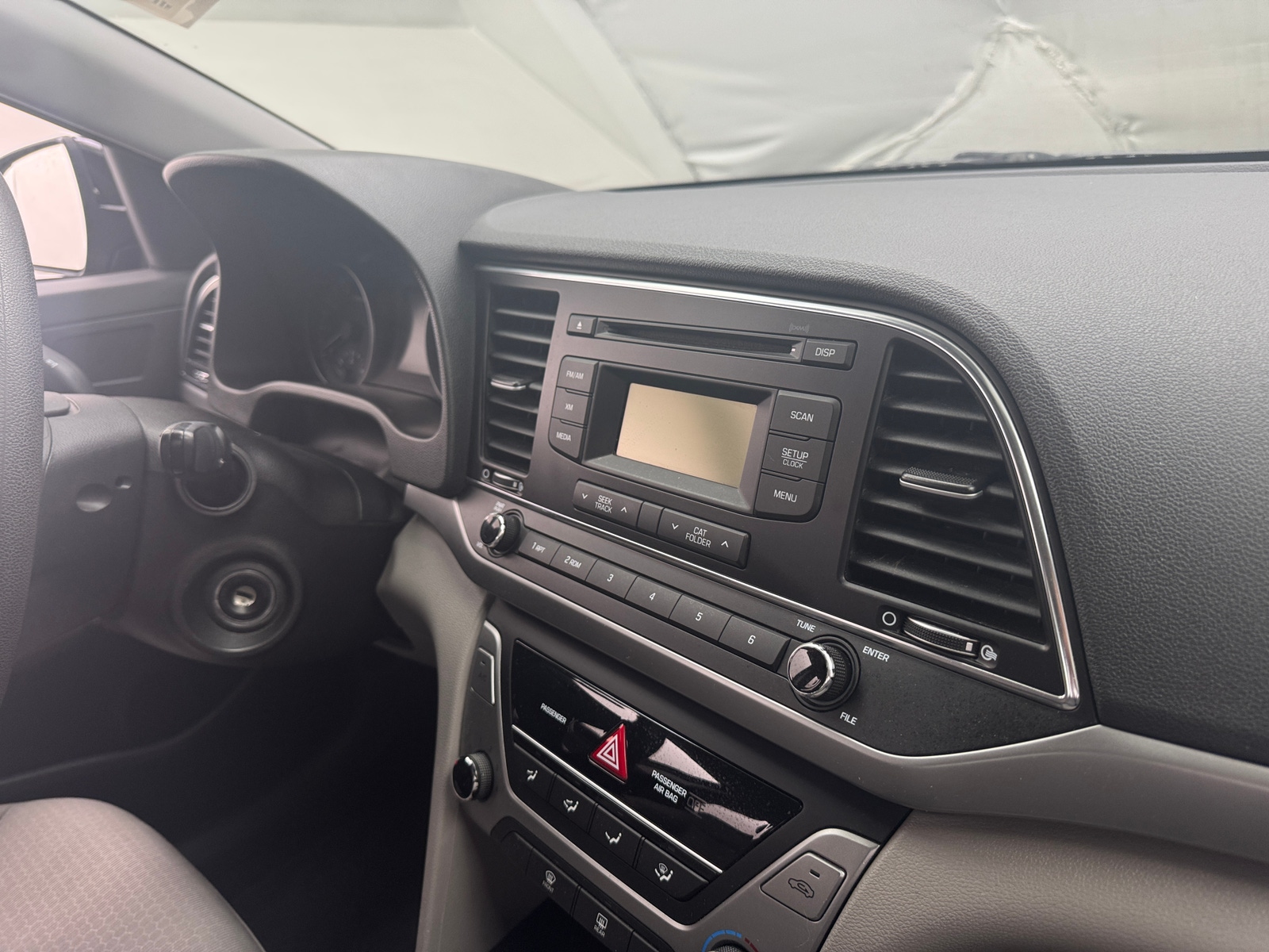 Thumbnail: 2017 Hyundai Elantra - 4