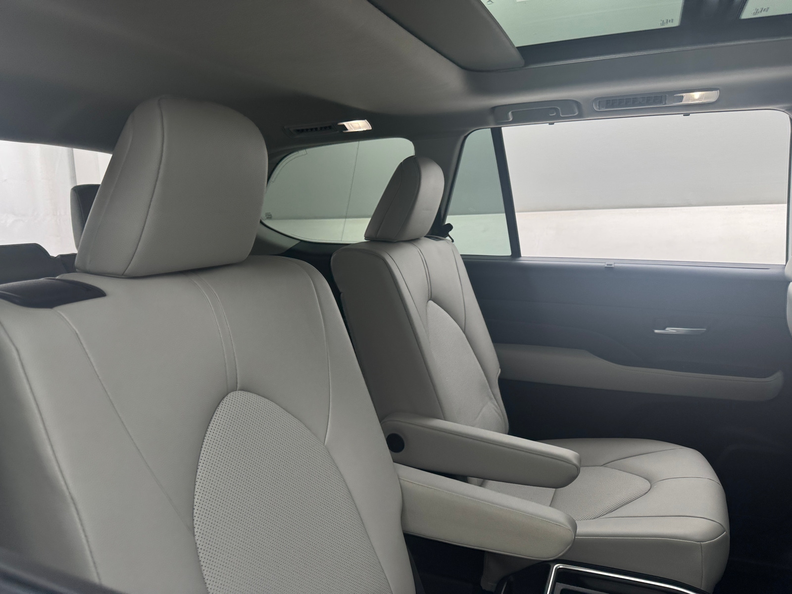 Thumbnail: 2025 Toyota Grand Highlander - 5