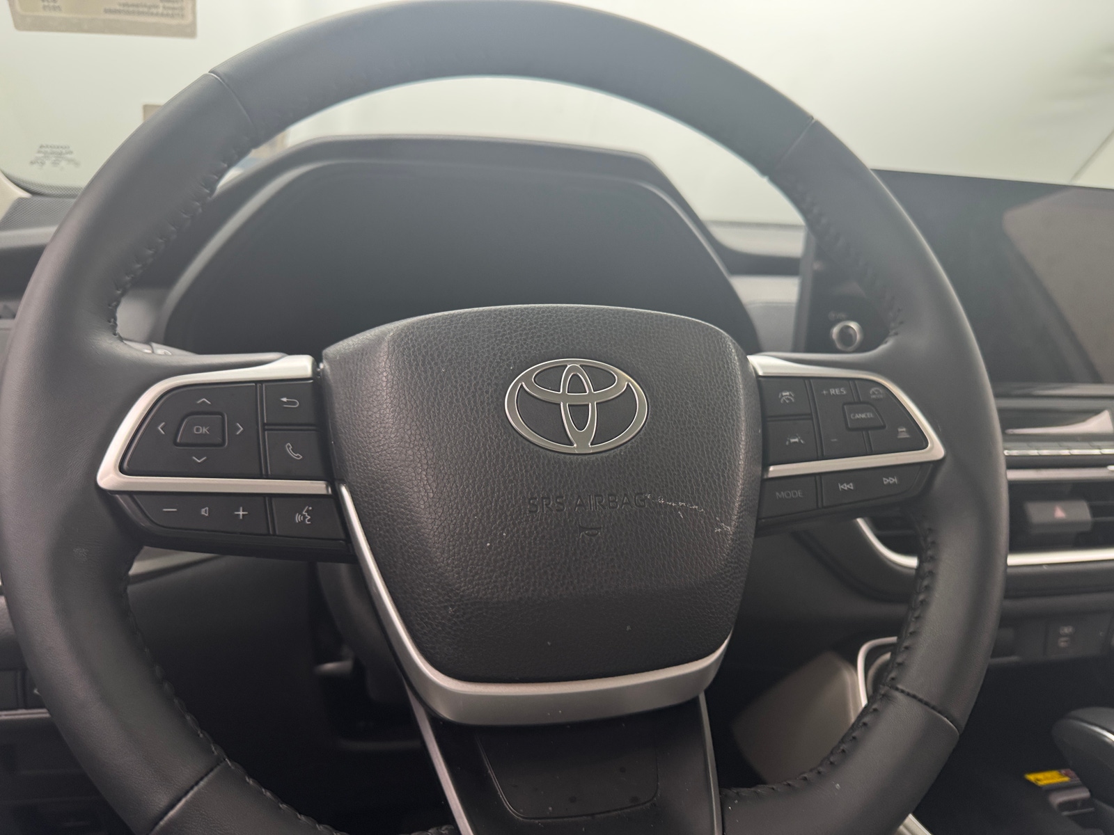 Thumbnail: 2025 Toyota Grand Highlander - 4