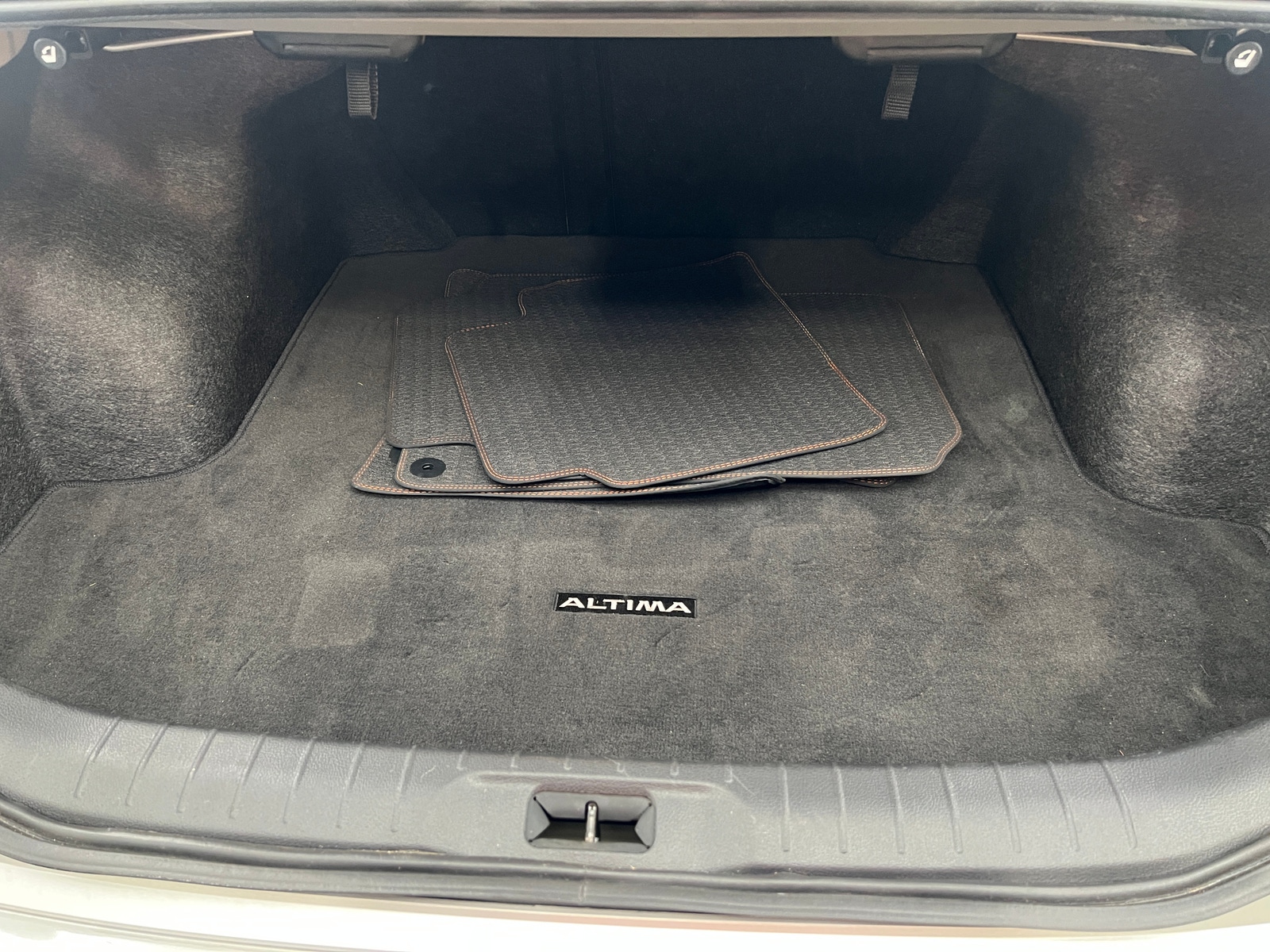 Thumbnail: 2024 Nissan Altima - 7