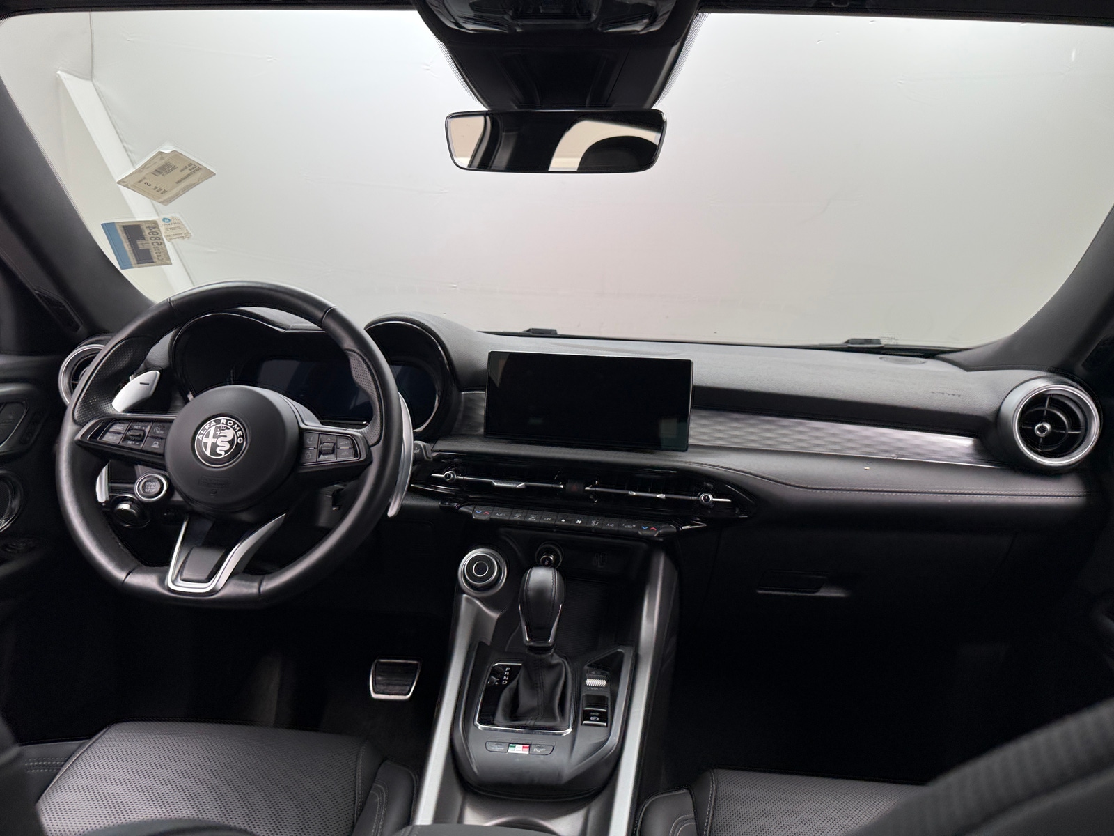 Thumbnail: 2024 Alfa Romeo Tonale - 3