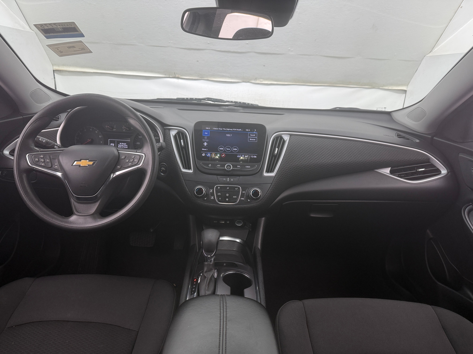 Thumbnail: 2023 Chevrolet Malibu - 3