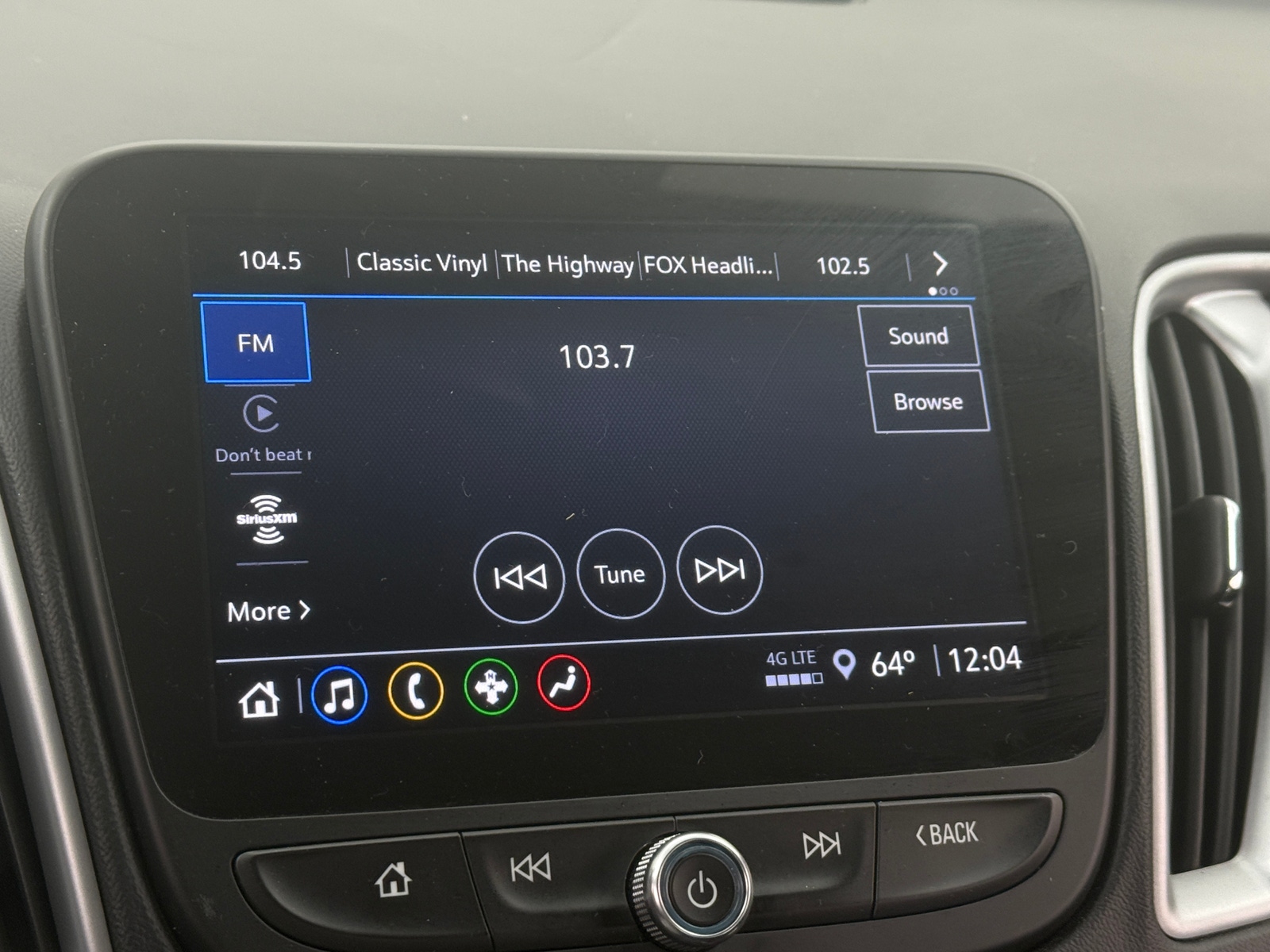 Thumbnail: 2023 Chevrolet Malibu - 4