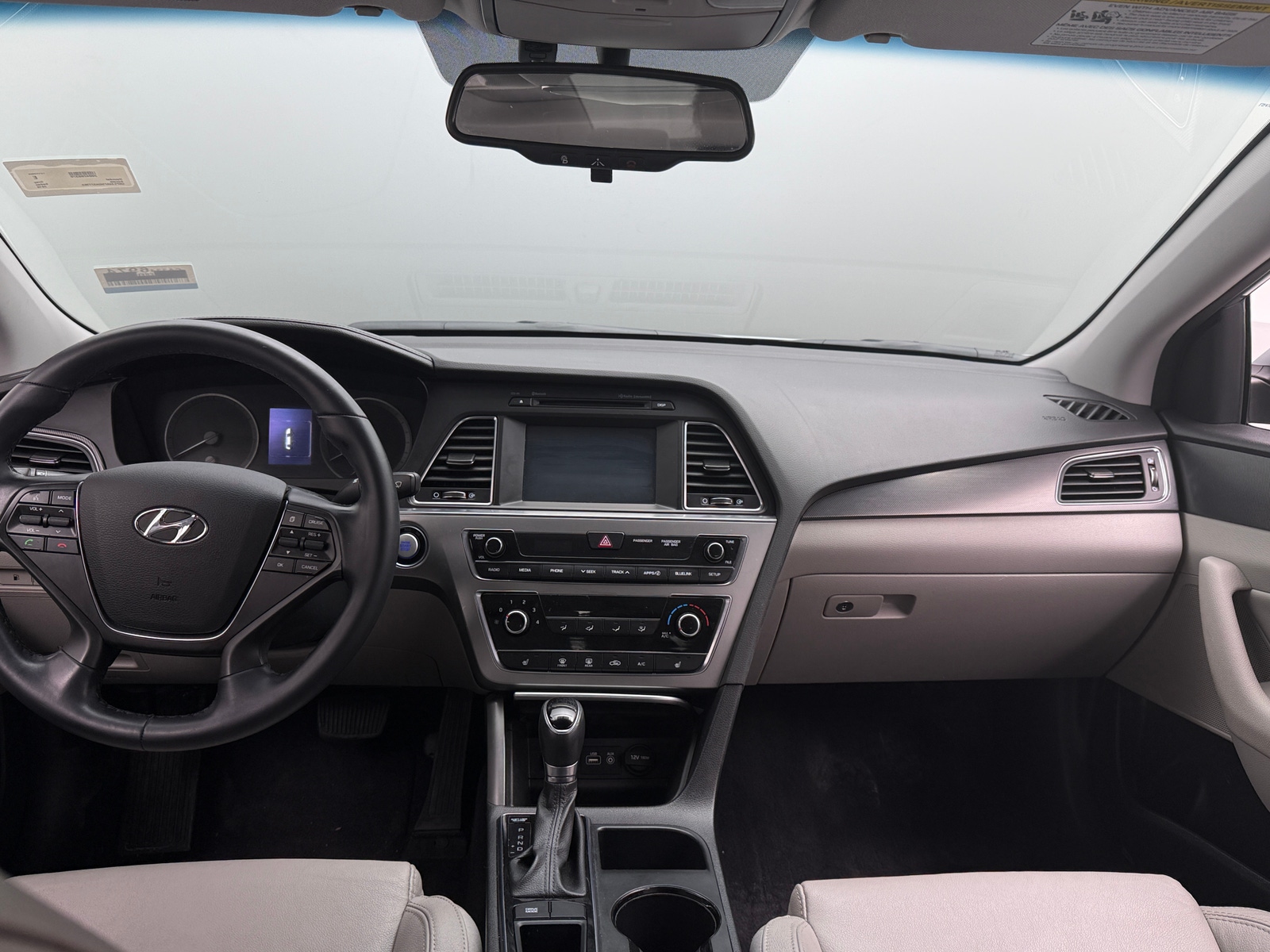 Thumbnail: 2016 Hyundai Sonata - 3