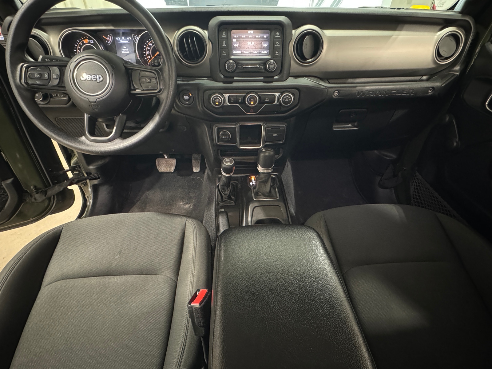 Thumbnail: 2021 Jeep Wrangler - 3