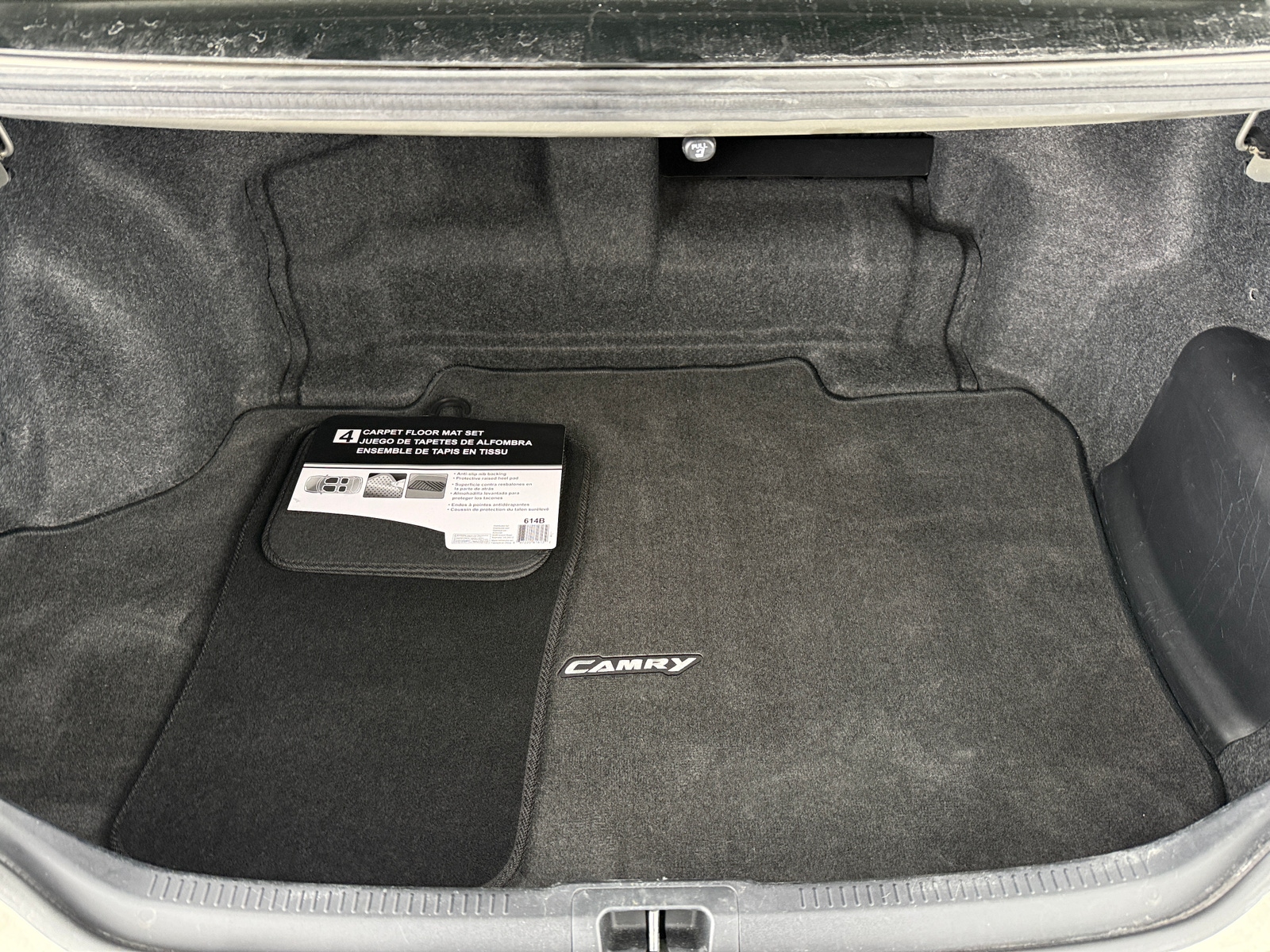 Thumbnail: 2013 Toyota Camry - 7