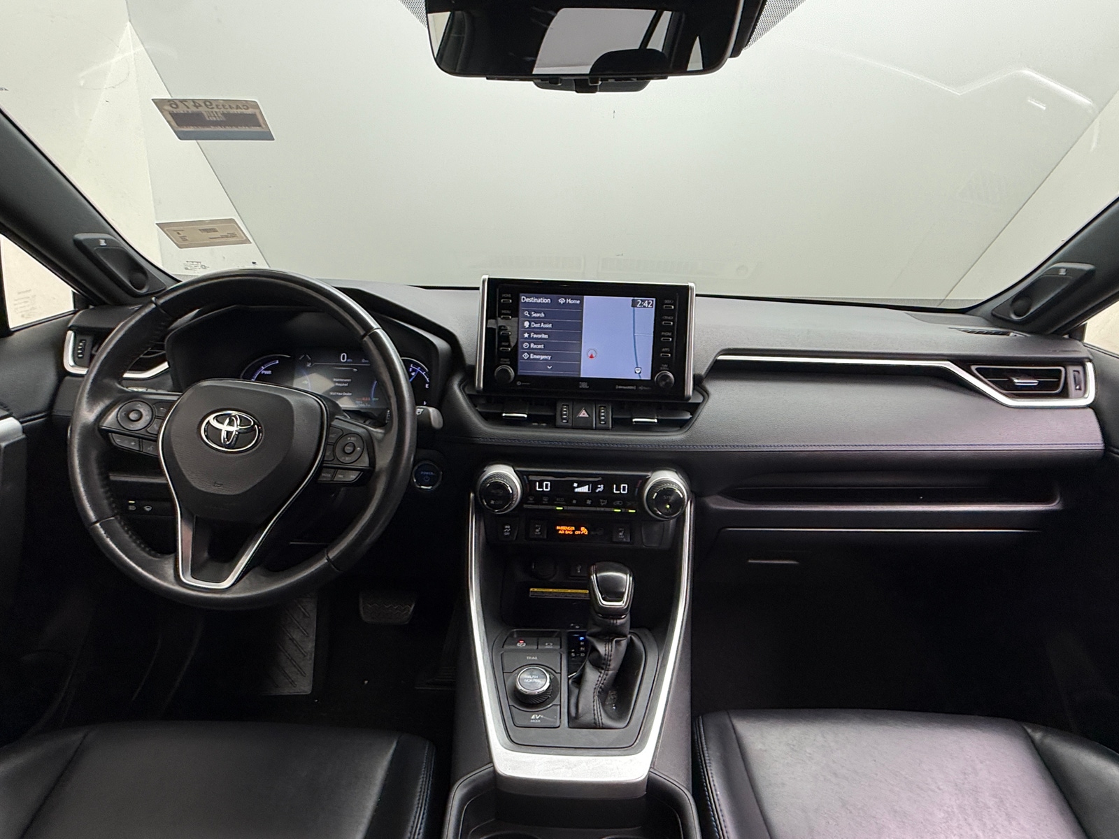 Thumbnail: 2020 Toyota RAV4 - 2