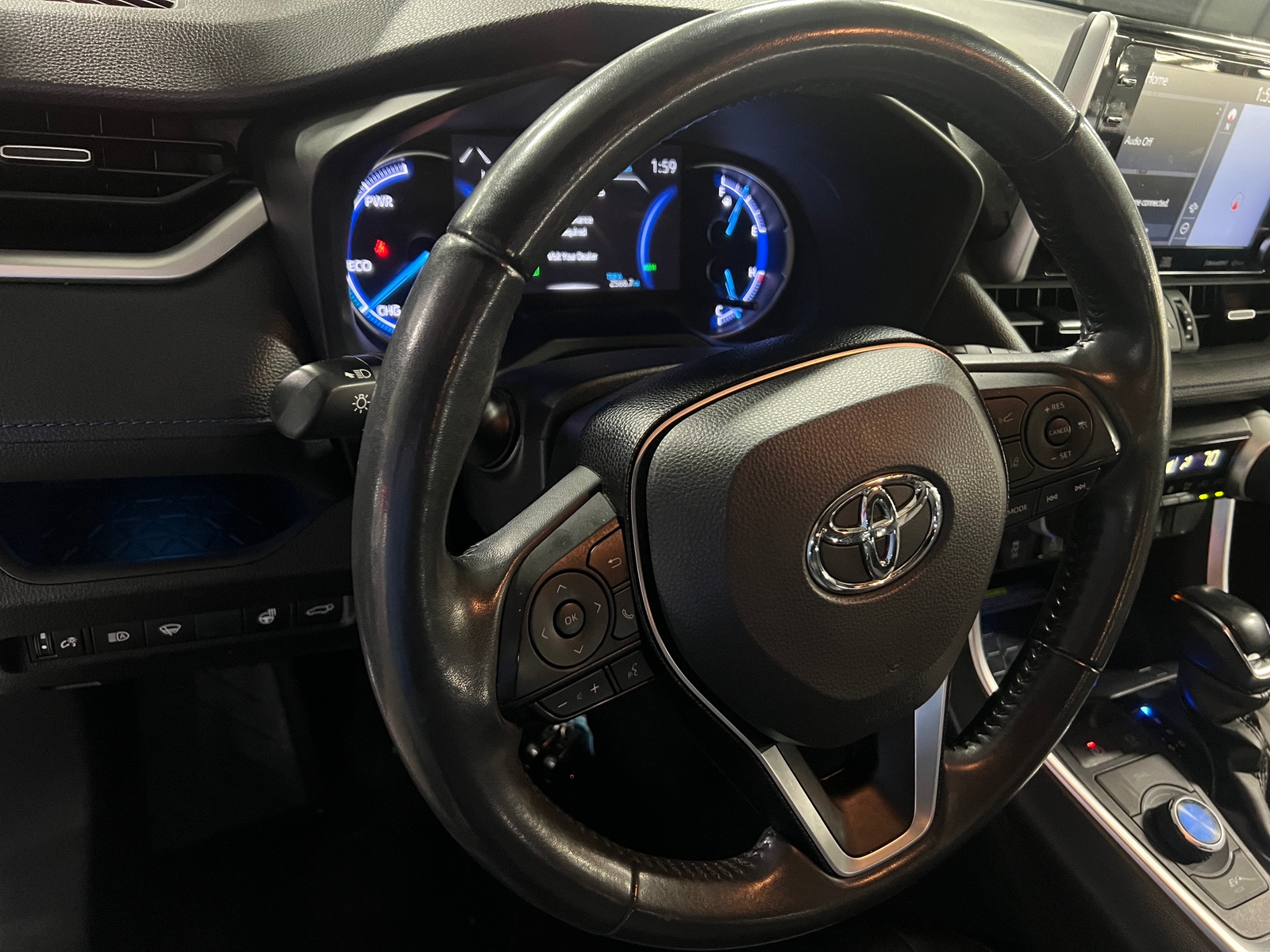 Thumbnail: 2020 Toyota RAV4 - 4