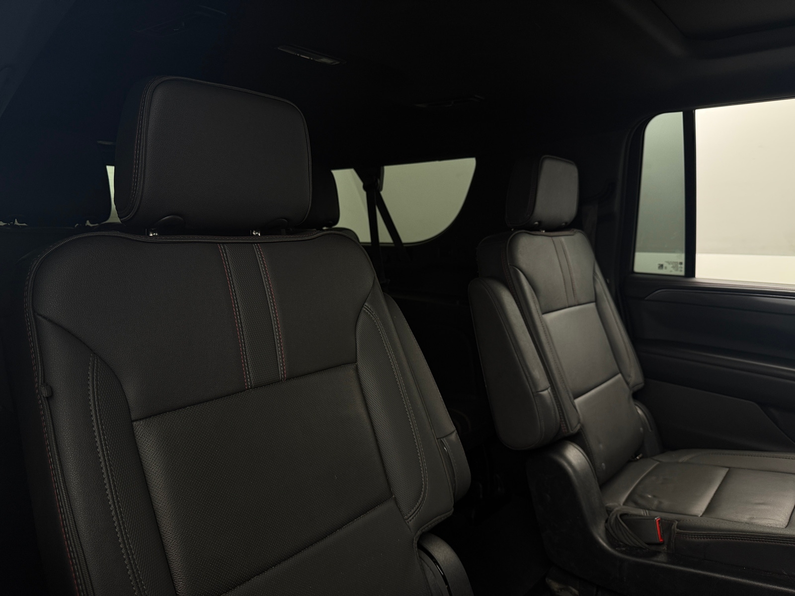 Thumbnail: 2023 Chevrolet Suburban - 5