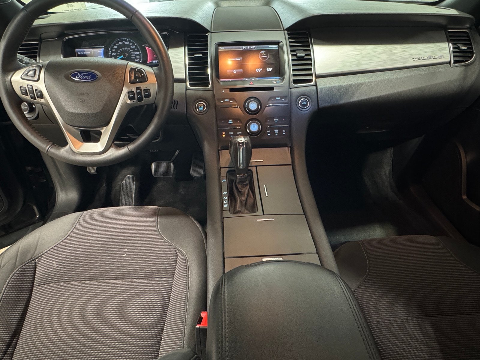 Thumbnail: 2015 Ford Taurus - 3