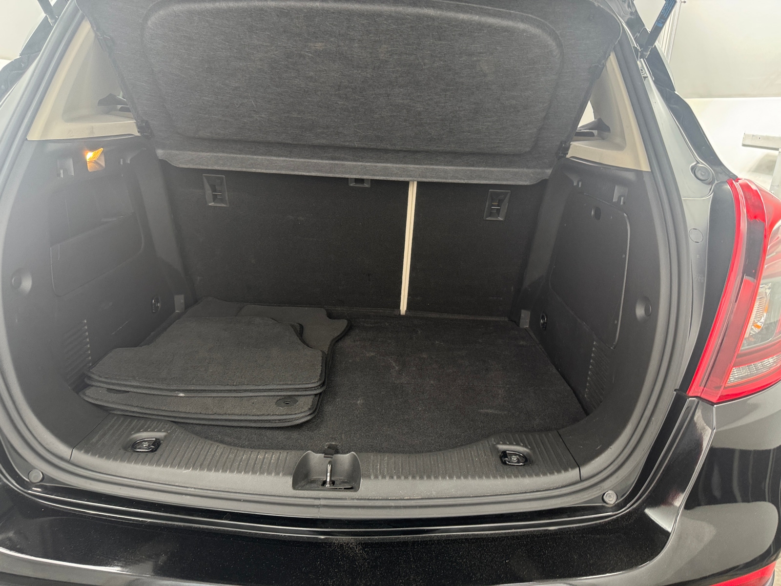 Thumbnail: 2019 Buick Encore - 6