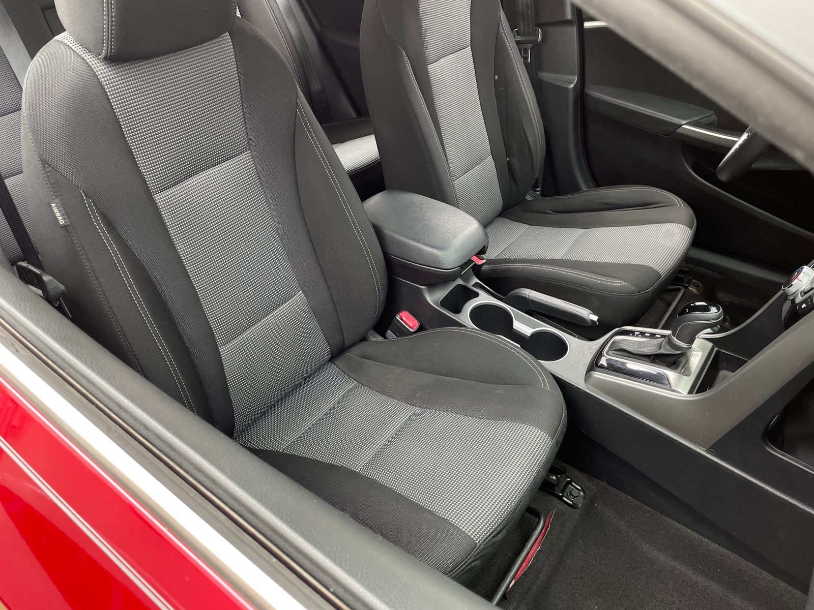 Thumbnail: 2013 Hyundai Elantra - 6