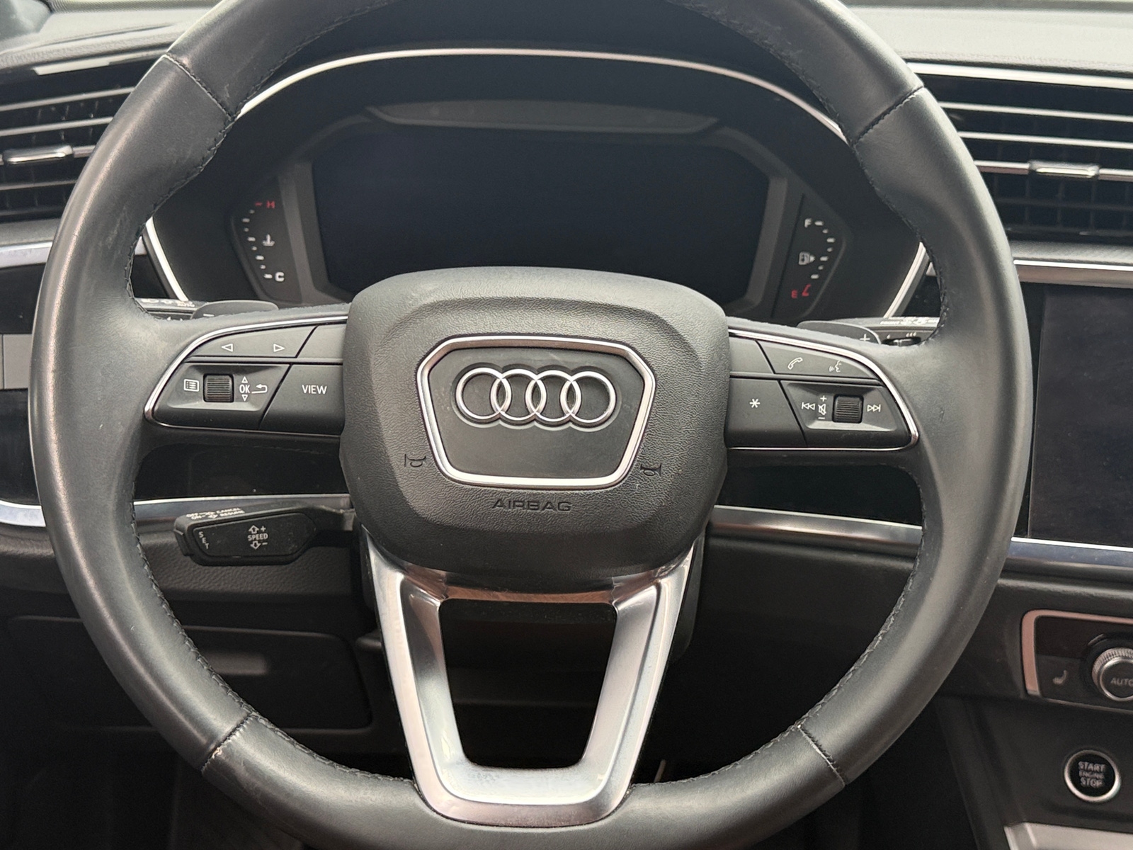 Thumbnail: 2022 Audi Q3 - 4