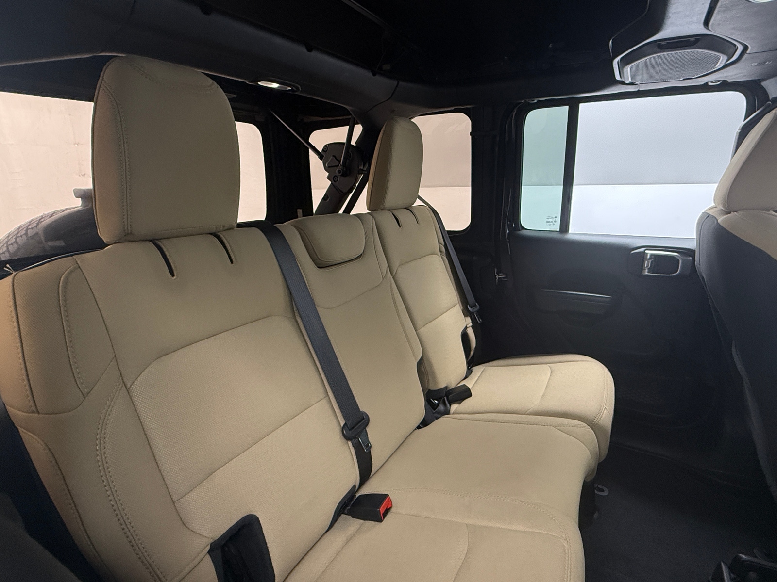 Thumbnail: 2020 Jeep Wrangler - 6