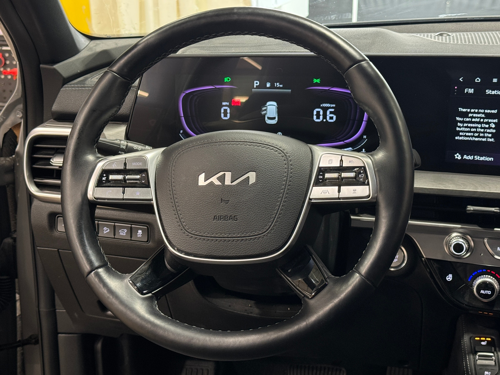 Thumbnail: 2024 Kia Telluride - 4