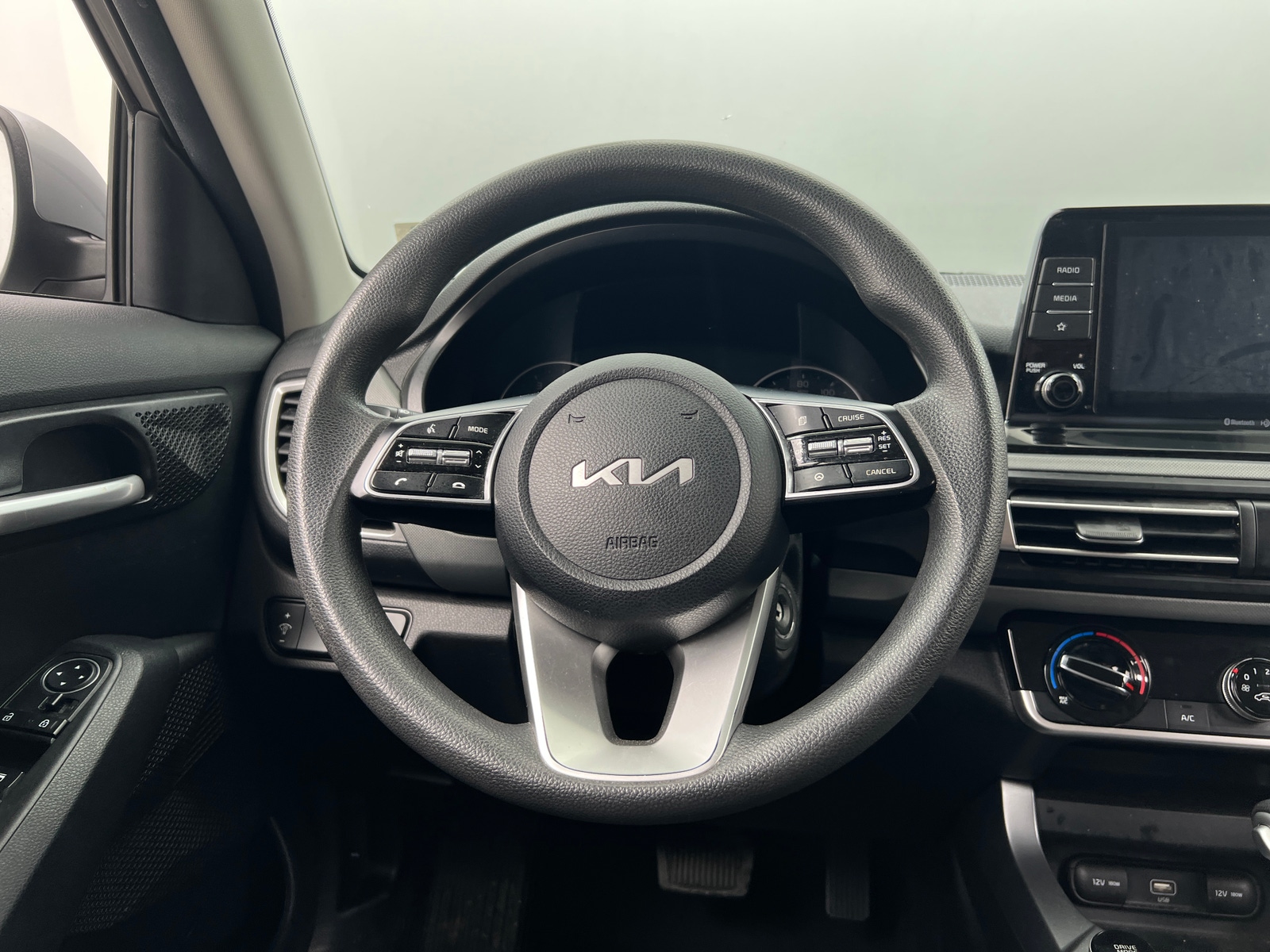 Thumbnail: 2022 Kia Seltos - 5