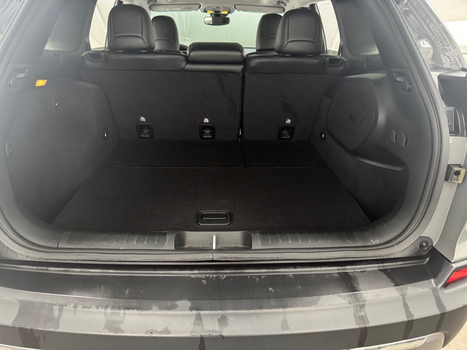 Thumbnail: 2022 Jeep Cherokee - 6