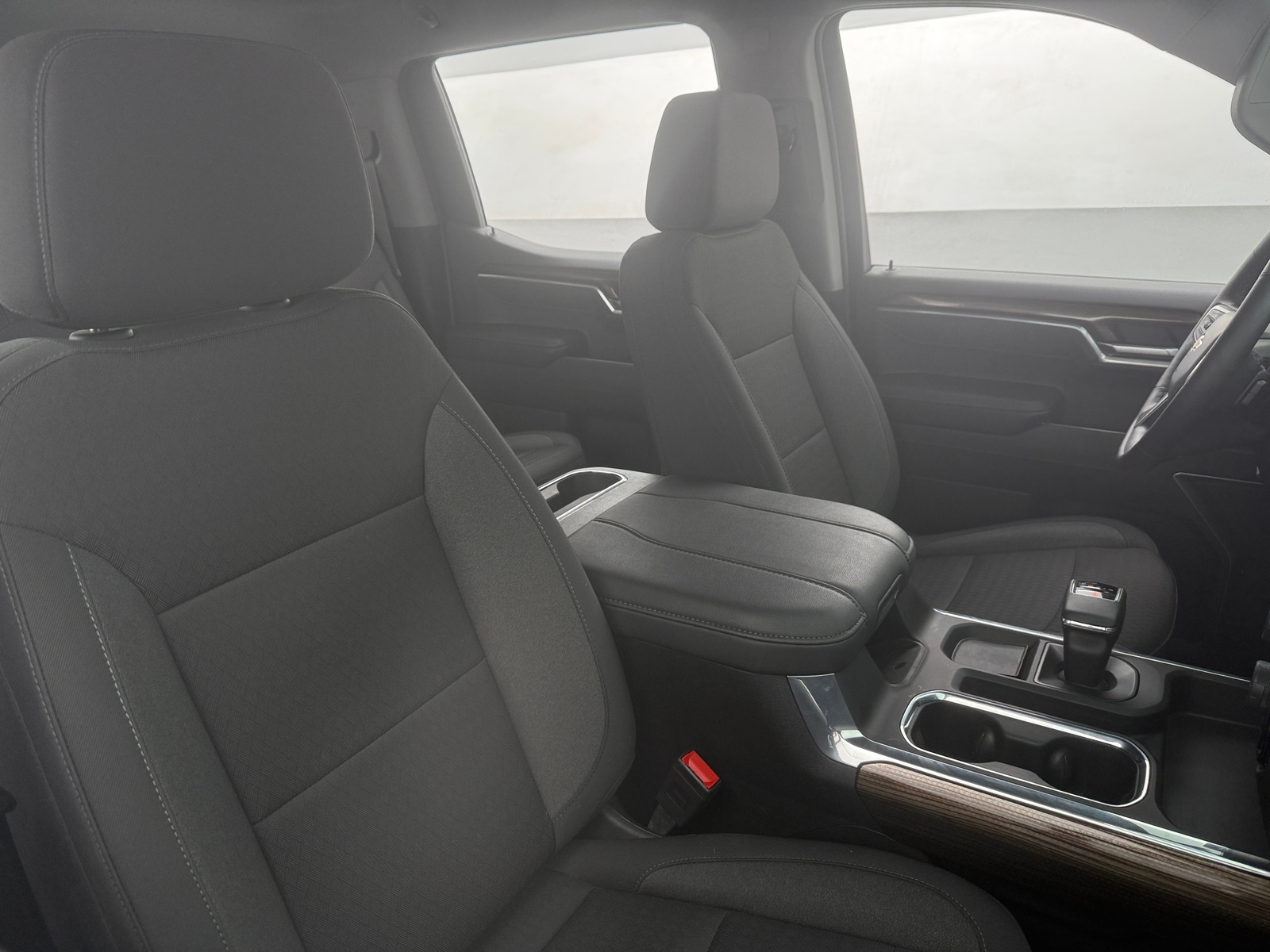 Thumbnail: 2025 Chevrolet Silverado 1500 - 2