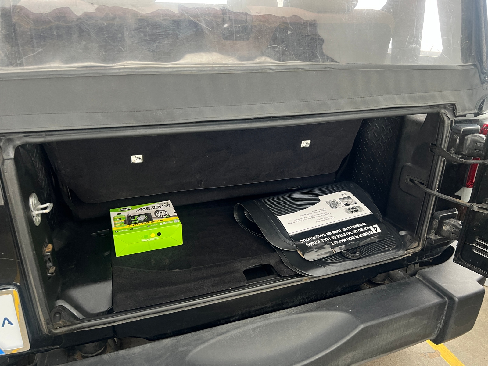 Thumbnail: 2012 Jeep Wrangler - 6