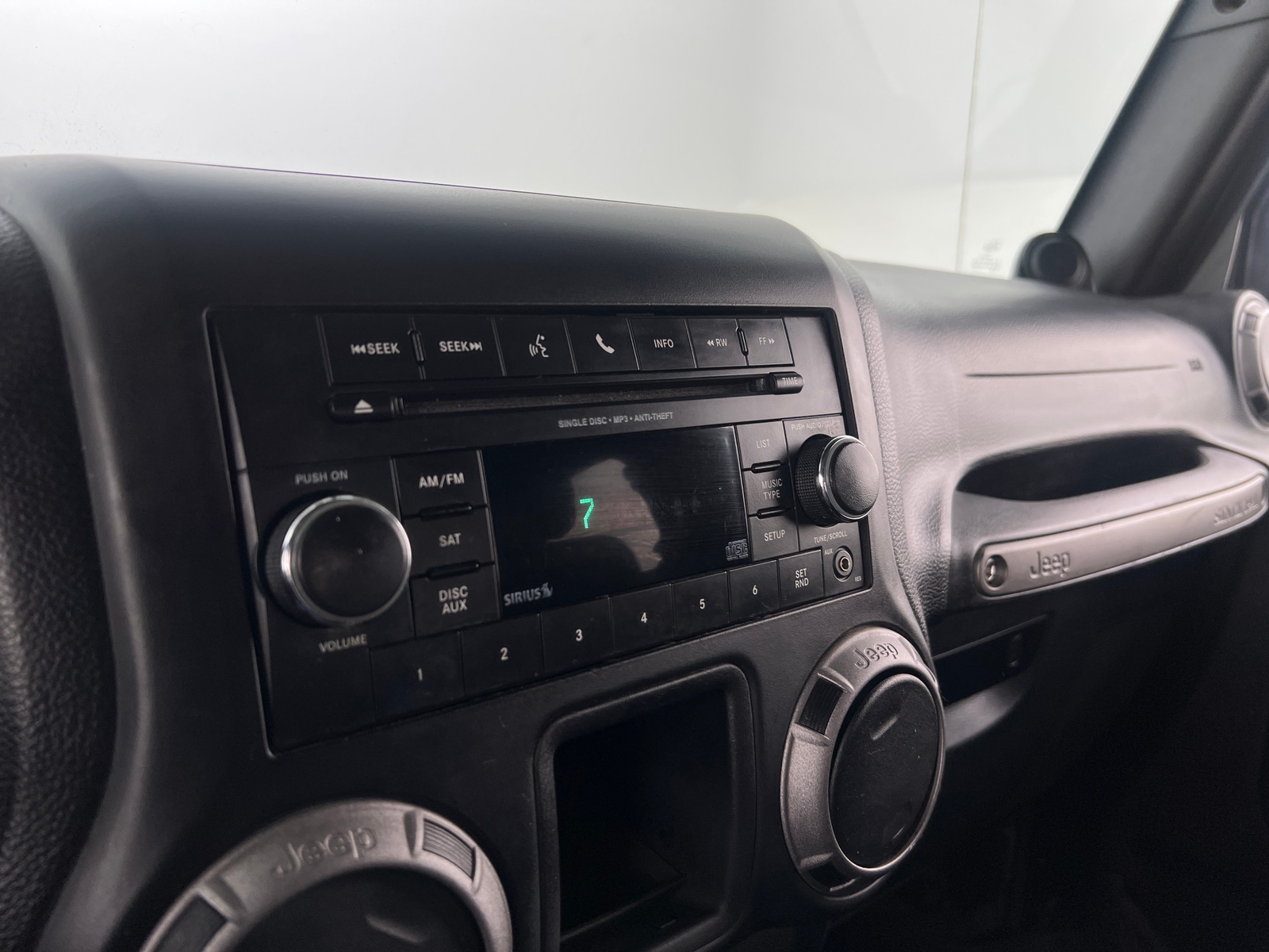 Thumbnail: 2012 Jeep Wrangler - 3